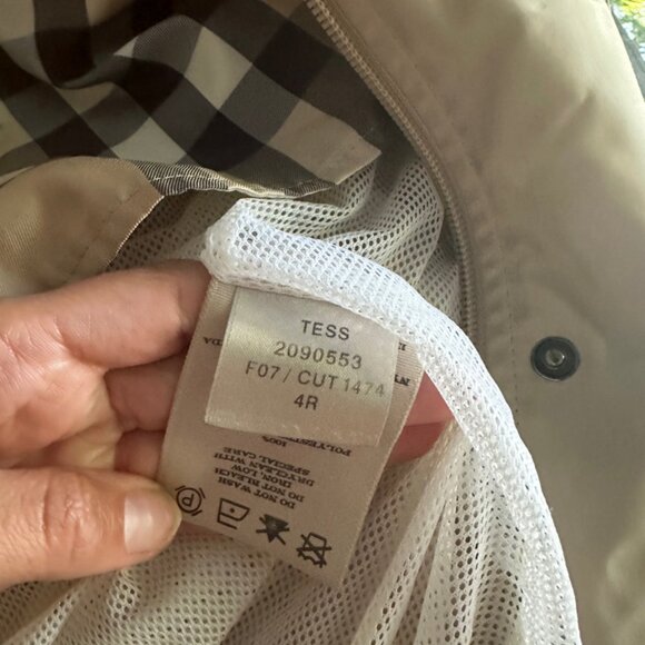 Burberry Trench Rain Coat - Picture 5 of 5